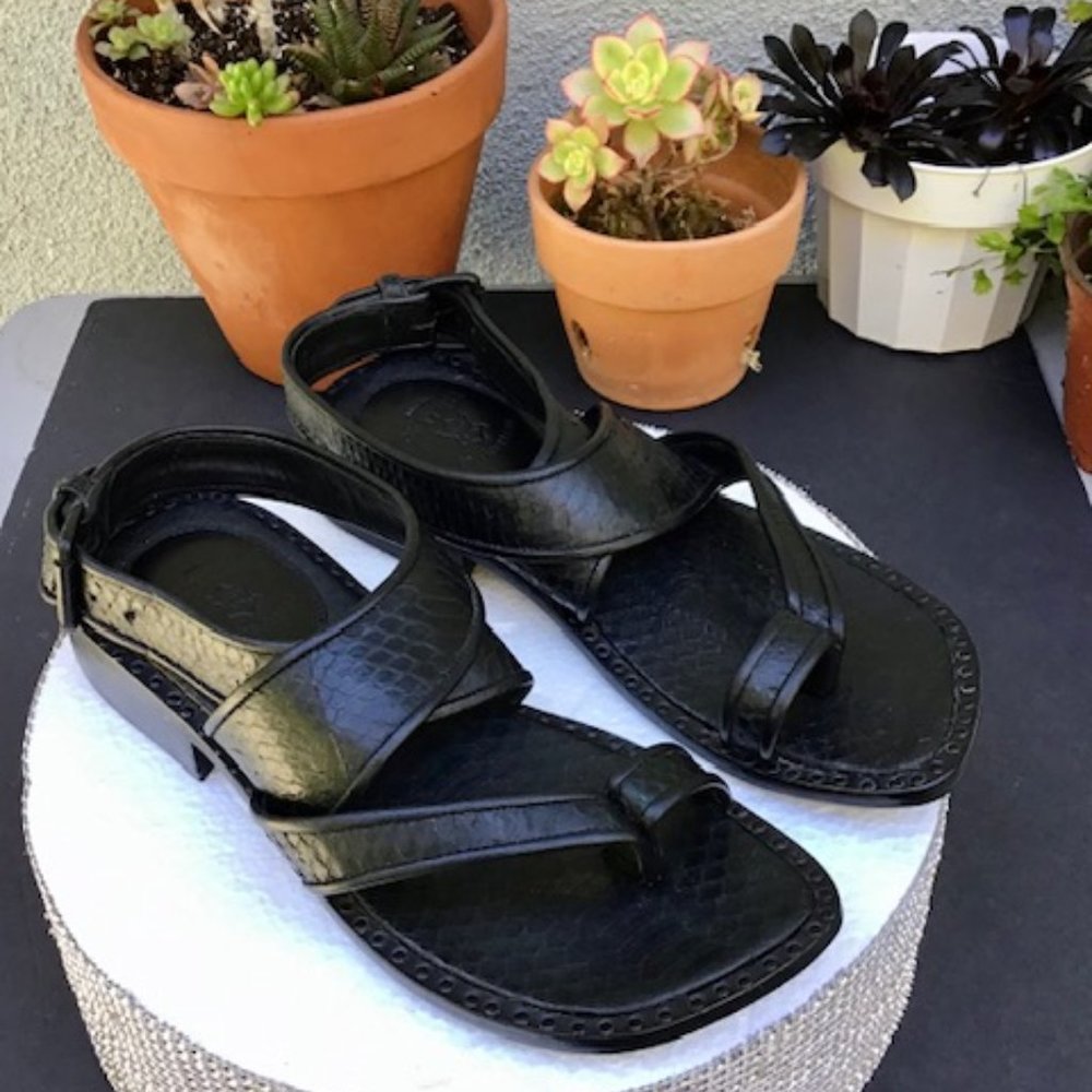 Designer Japanese Brand Shellac  Snakeskn Sandls